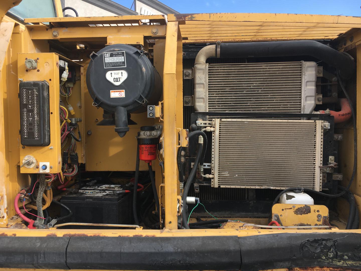 ./imagenes/INVOICE/2019/15381/EXCAVADORA 320C (33).JPG